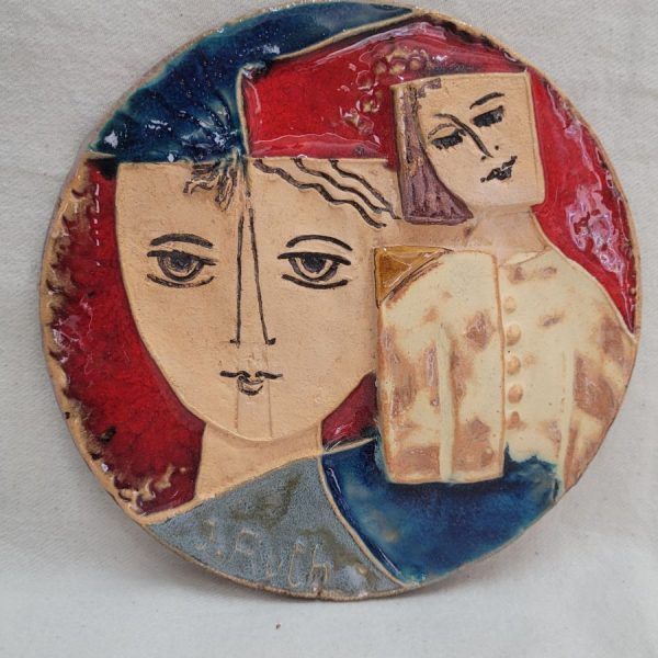 In David thinking of Bathsheba tile it has been expressed by a division line side David face. Dimension diameter 14.5 cm approximately.