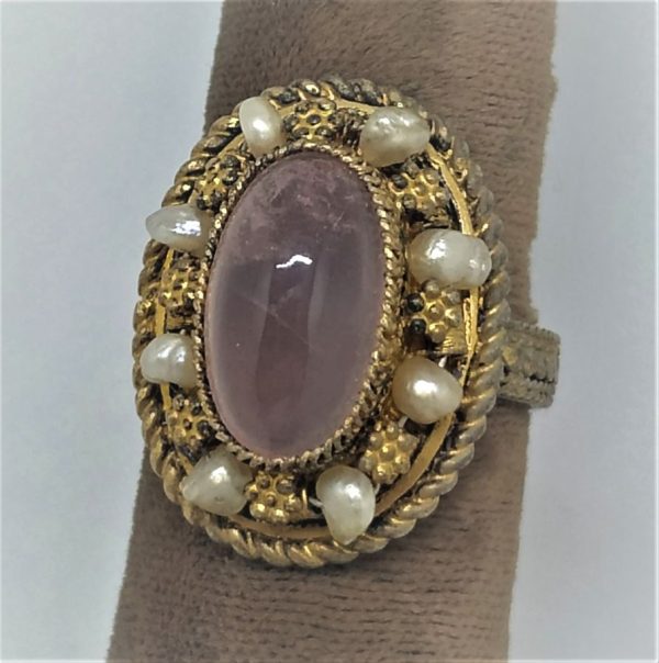 Pearls Rosequartz vintage ring sterling silver gold plated vintage Yemenite Filigree set with 8 real pearls and a cabochon Rose quartz.