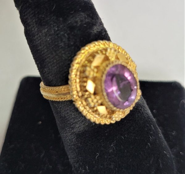 Faceted Amethyst ring silver vintage ring sterling silver gold plated  with very fine Yemenite Filigree was made in Israel in the 1970's by Yemenite Jews.