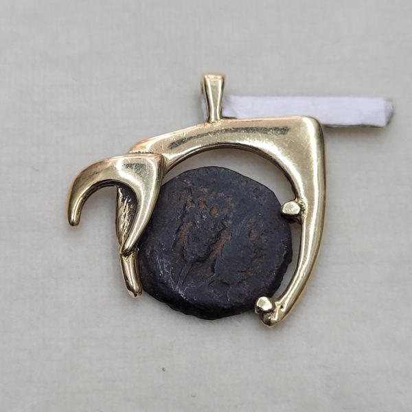 14 carat gold handmade Chai Hay pendant antique coin King Agrippa1st with 3 wheat leaf on one side and a cornucopia on other side.