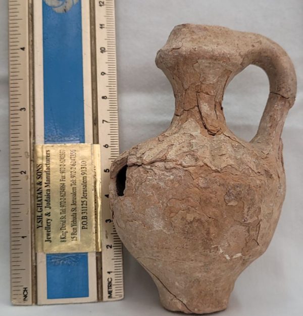 Broken pottery oil jar - Image 3