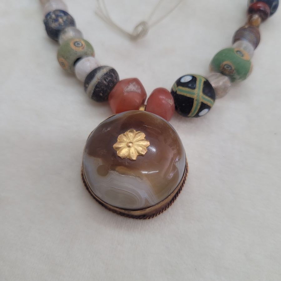 Antique stone beads necklace - Image 3