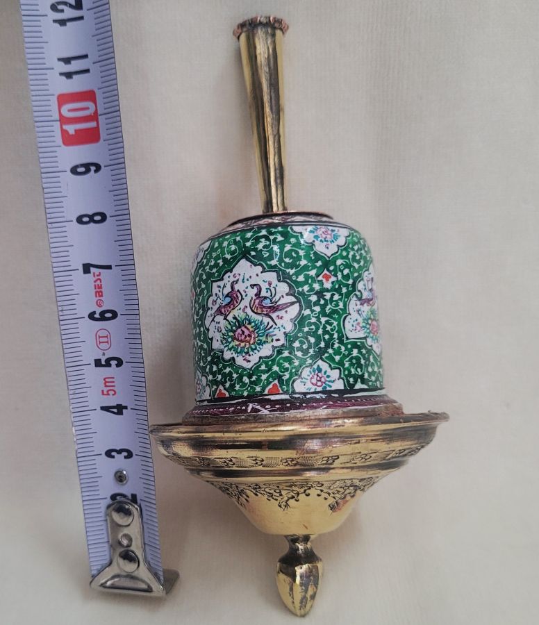 Green enameled Hanukah Dreidel - Image 3