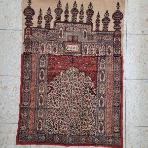 Handmade cotton Ghalamkar vintage tablecloth rectangle shape, décor with leaf and orientally designed. Dimension 66 cm X97 cm approximately.