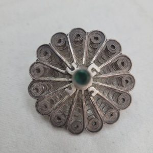 Handmade sterling silver Dreidel Yemenite Filigree round shape made by S. Ghatan Katan. Dimension diameter 5.5 cm X 4 cm approximately.