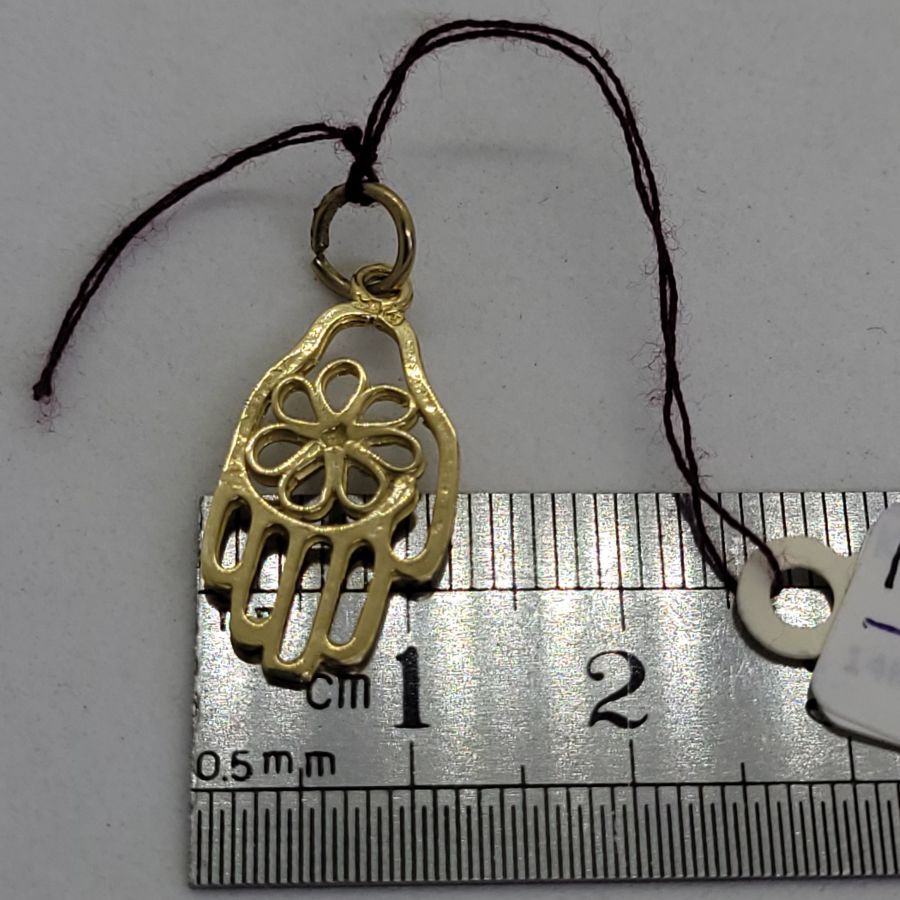 Gold cut out Hamsa - Image 4